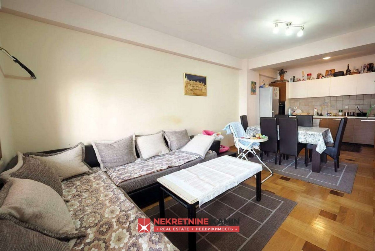 Furnished Two-Bedroom Apartment of 96 m² near the Faculty, Budva